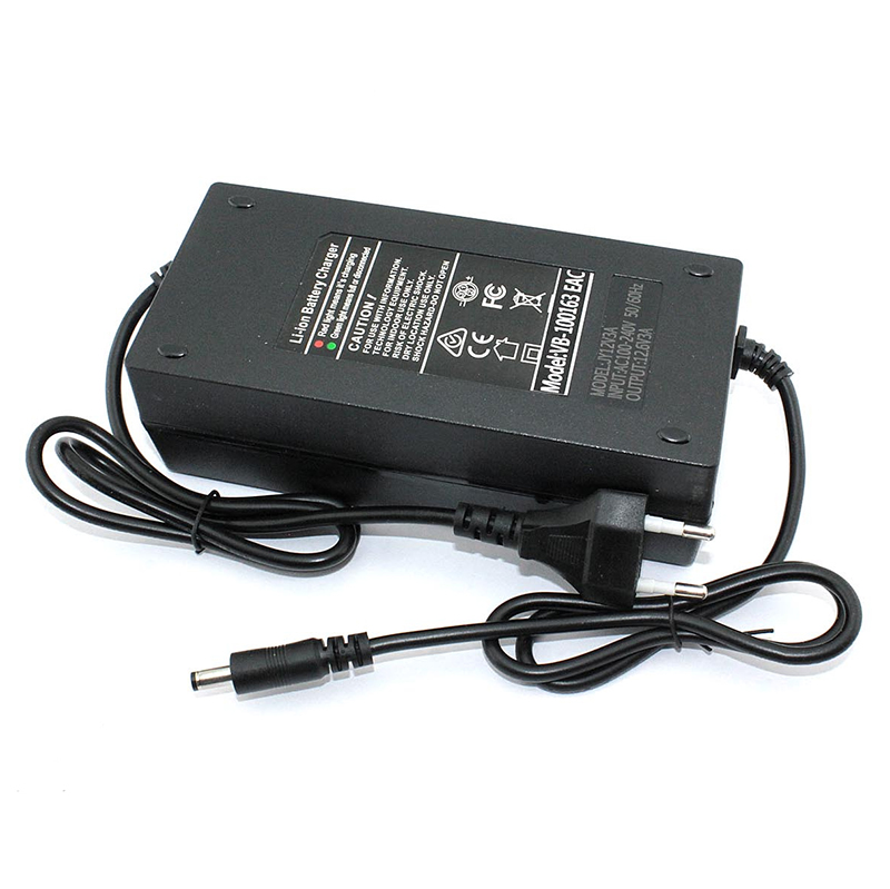 

Зарядное устройство для электросамоката Vbparts 12.60V 3.0A 100163, 100163