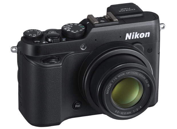 Nikon Фотоаппарат Nikon P7800 Coolpix