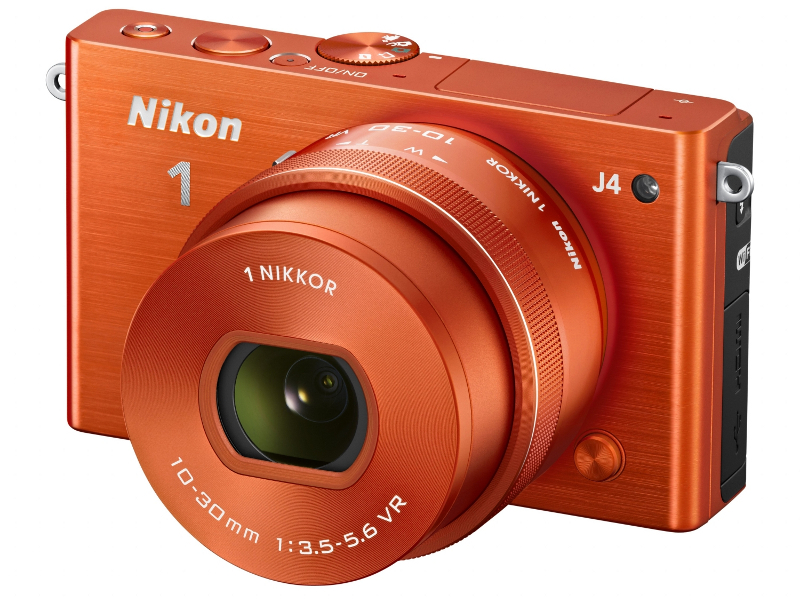 Nikon Фотоаппарат Nikon 1 J4 Kit 10-30 mm F/3.5-5.6 VR PD-Zoom Orange