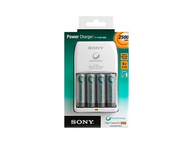 Sony Зарядное устройство Sony BCG-34HLD4EN + 4 HR6 2500 mAh