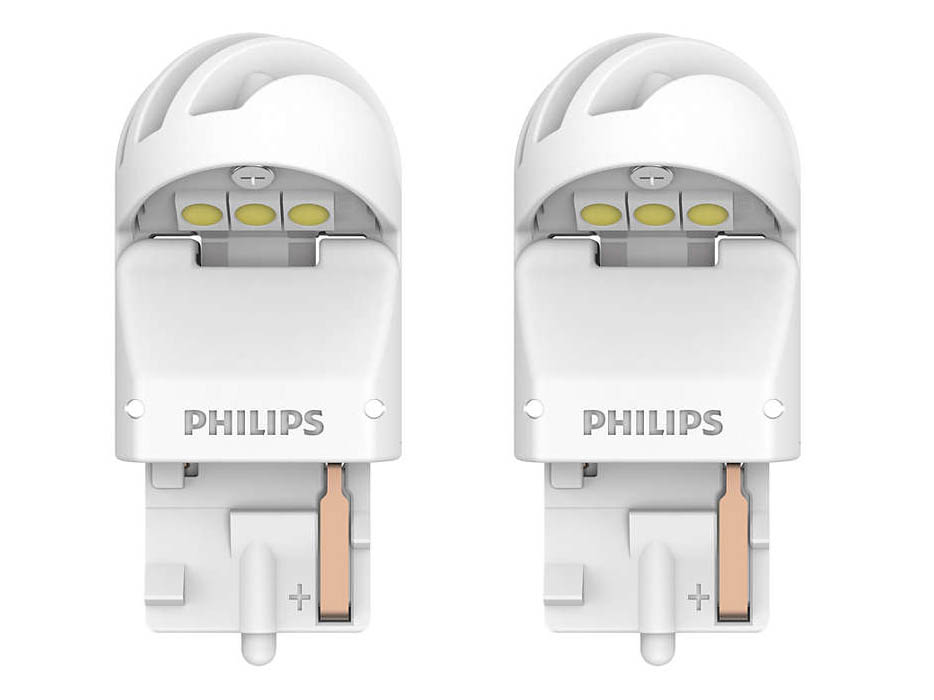 Лампа Philips X-treme Ultinon LED W21W 12V-LED 2.5W W3x16d White (2 штуки) 11065XUWX2 Лампа Philips X-treme Ultinon LED W21W 12V-LED 2.5W W3x16d White (2 штуки) 11065XUWX2