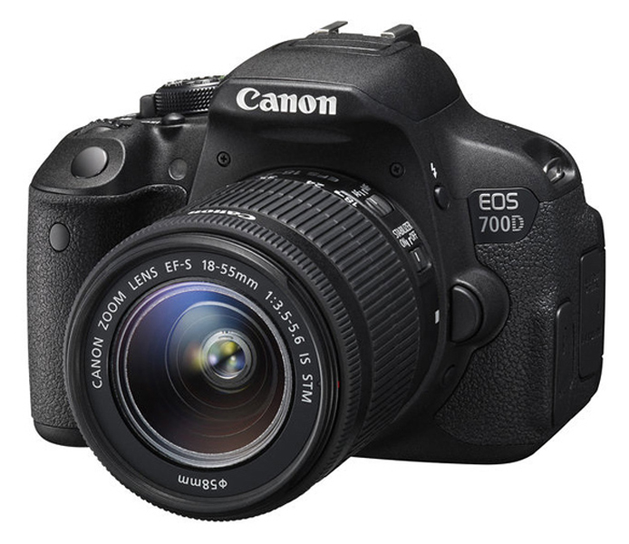 Canon Фотоаппарат Canon EOS 700D Kit EF-S 18-55 IS STM*
