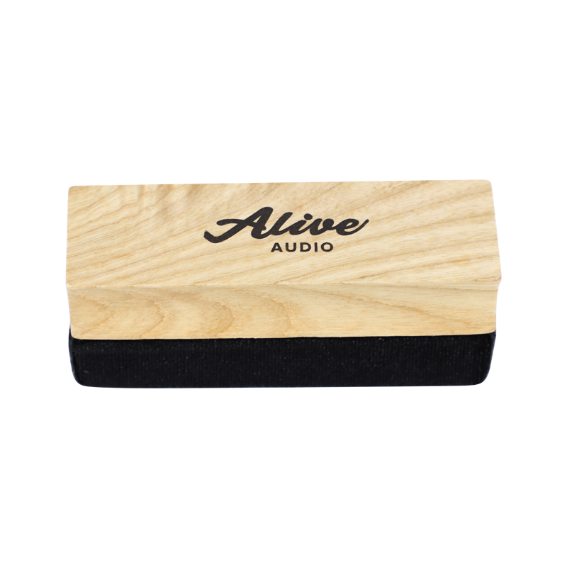 фото Аксессуар комплект для очистки пластинок alive audio brush & fluid aa-acc-bruf