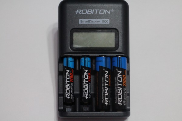 фото Зарядное устройство robiton smart display 1000 p2-gtv-copu