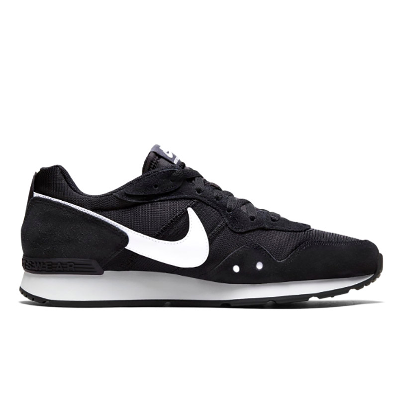 

Кроссовки Nike Venture Runner р.10.5 US Black CK2944-002, Venture Runner CK2944-002