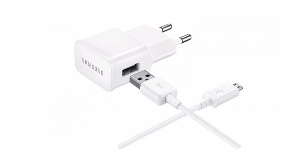 фото Зарядное устройство Samsung SAM-EP-TA12EWEUGRU White