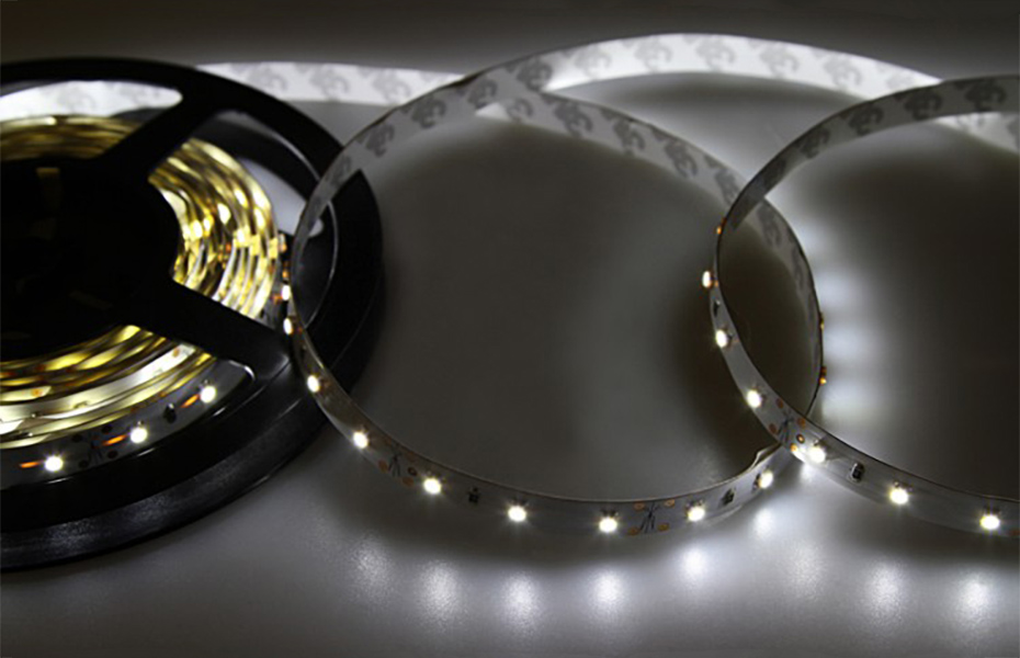 

Светодиодная лента Neon-Night SMD 3528 60led/m 12V 5m IP23 White 141-335, 141-335