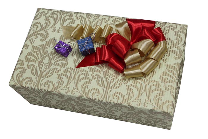 Подарочная упаковка большая свыше 1 м подарочная коробка три снеговика конфета большая 9 8 х 7 х 17 8 см