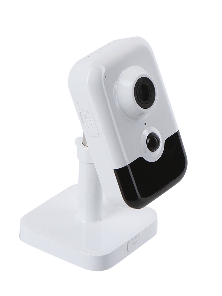 фото IP камера HikVision DS-2CD2423G0-IW 2.8mm