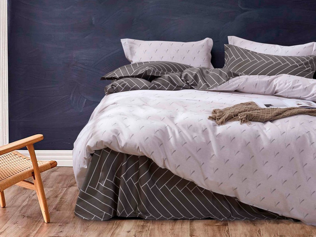 

Постельное белье Cleo Satin Lux 15/378-SL Комплект 1.5 спальный Сатин, 15/378-SL