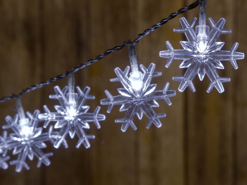 

Гирлянда Kaemingk Снежинки 40 LED-огней 4+3m Cold White 481996 / 162863, 162863-kaemingk