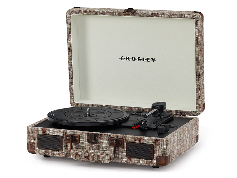 фото Проигрыватель crosley cruiser plus havana cr8005f-ha4