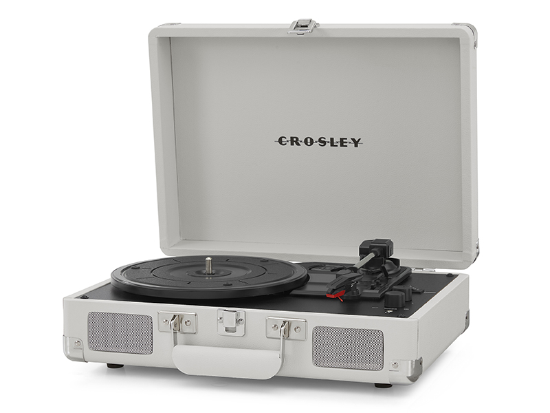 фото Проигрыватель crosley cruiser plus white sands cr8005f-ws4