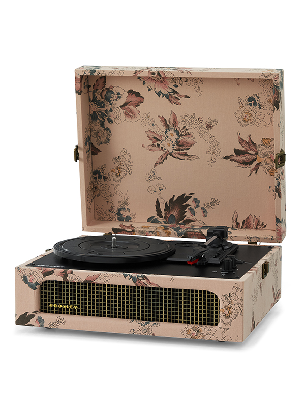 фото Проигрыватель crosley voyager plus floral cr8017b-fl4