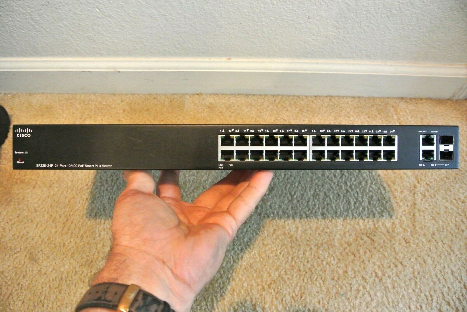 Huawei s5735-l24t4s-a. 24 p 24 m. коммутатор cisco ws-c3750x-24p-s. Sm250-24p. 24 p 24 m.